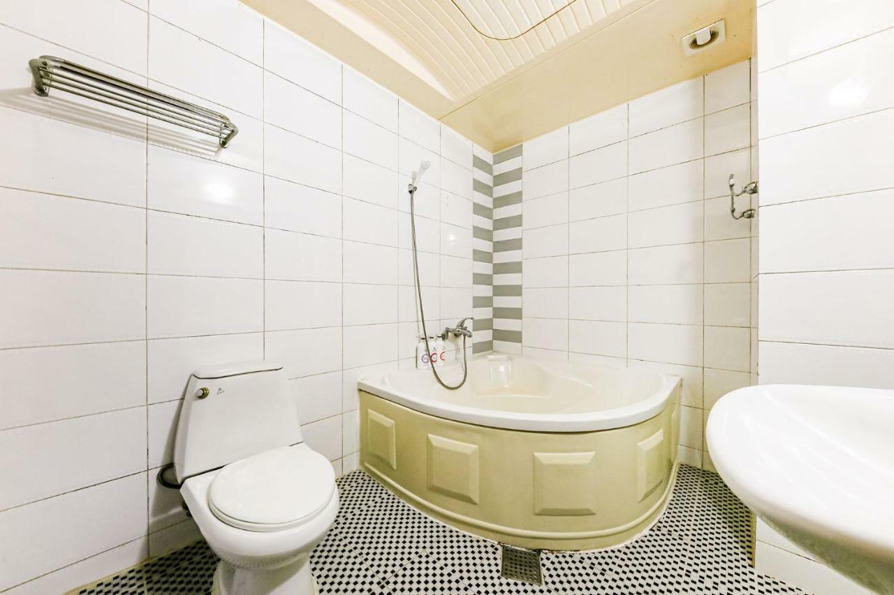 Hotel Rooky Tedzson Kültér fotó